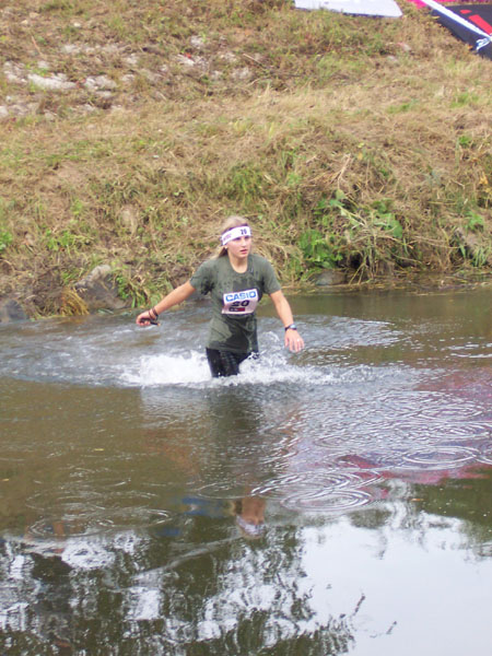 na fotce: poslední běžkyně - 15km zdolala za necelé 2 hodiny