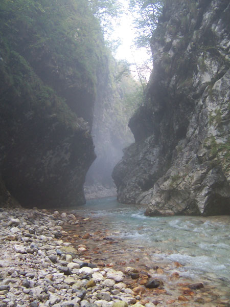 na fotce: soutěska Koritnice pod pevností