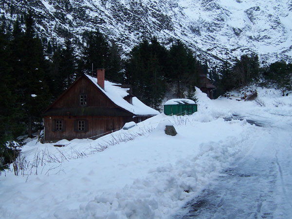 na fotce: Staré schronisko sice nevypadá luxusně, ale nakonec překvapilo