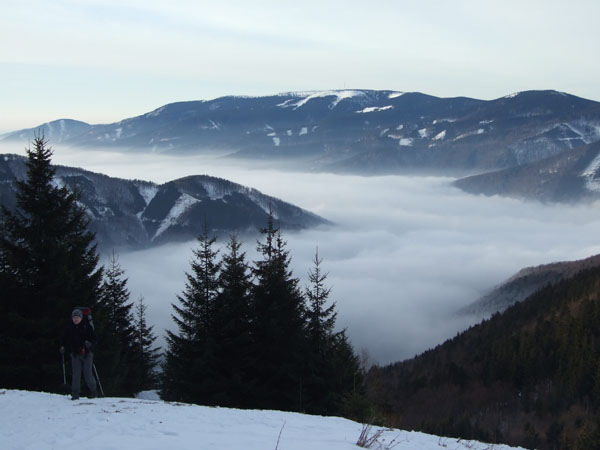 na fotce: fotí mě, jak lezu nahoru