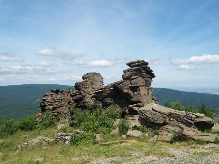 na fotce: Obří skály