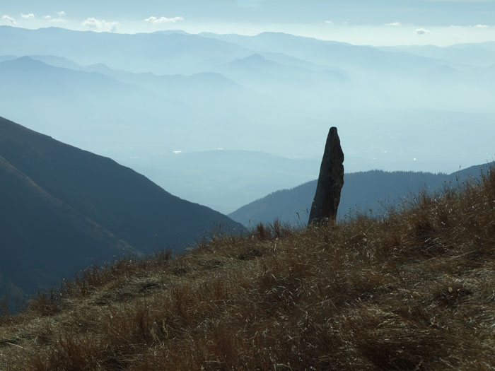 na fotce: menhir