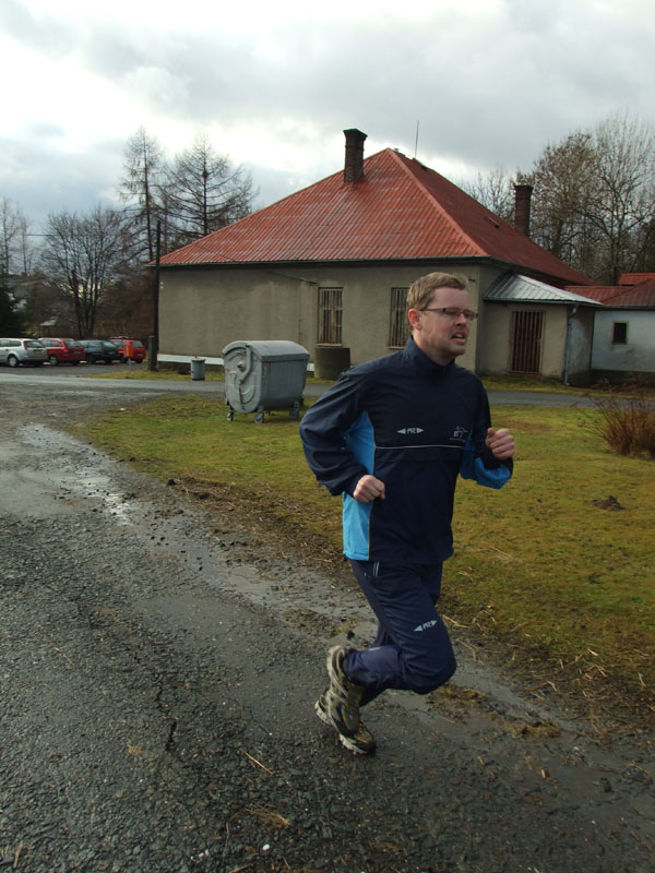 na fotce: takový urputný styl, chybí lehkost